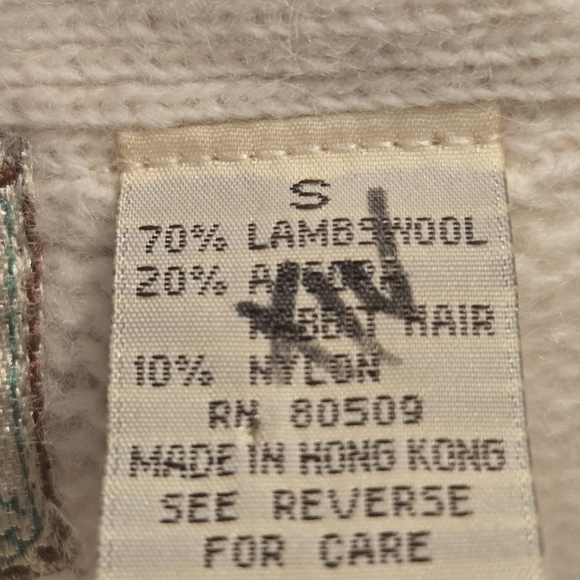 Woods & Gray Vintage Womens Lambswool Angora Long V-Neck Cream Sweater Sz Small - Picture 4 of 6